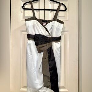 NWT Asymmetrical white and olive/gray wrap dress w/ pockets :)